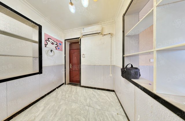 粉莲街小区3室1厅73.5㎡68万二手房图片