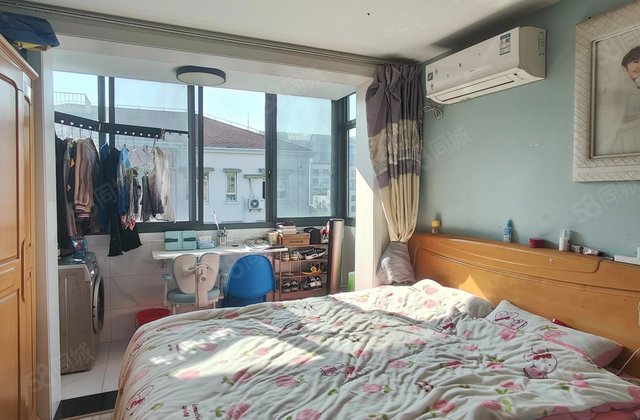巴林路80弄小区2室1厅60.24㎡308万二手房图片
