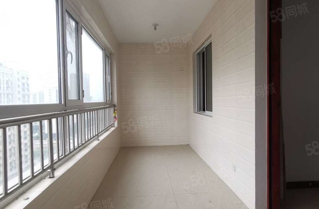 实验 松桂嘉苑 单位团购房 135万 三室朝阳双卫