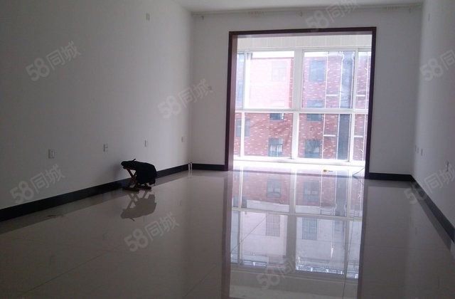 阳光海岸3室3厅156.25㎡55万二手房图片