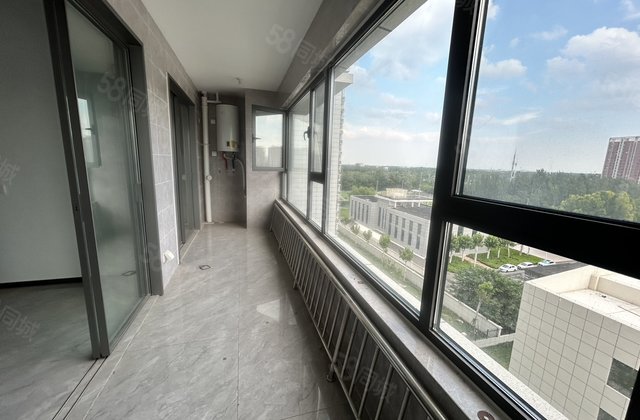 康盛园     小高层 三叶草 双阳台双卫