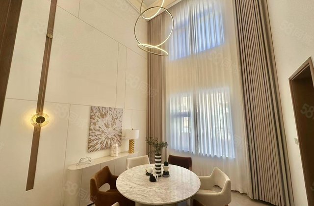 西京都高尔夫别墅4室2厅236㎡106万二手房图片