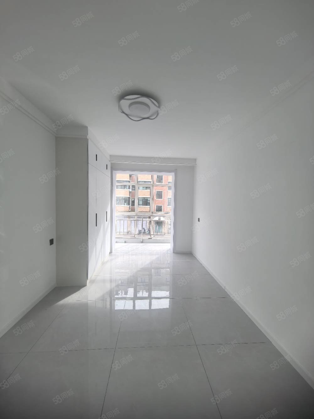 丽海城市花园2室1厅1卫64㎡南北19.8万