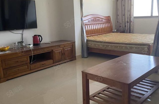 鸿坤理想海岸1室1厅50㎡35万二手房图片