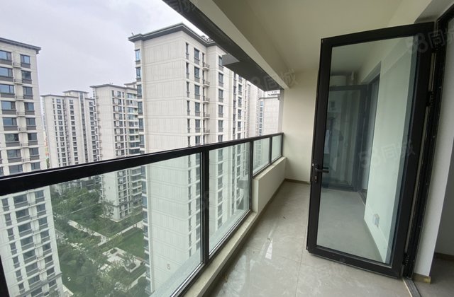 真实在售 免大税 城市玖玺 三叶草双卫 带车位新房未住