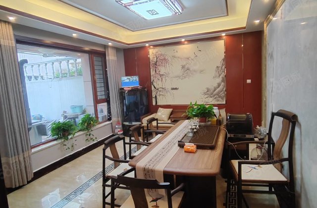 湖北小区别墅（南区）联排 商圈成熟  停车方便 精装现房