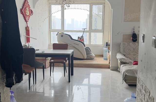 星光东昌丽都(南区) 出行方便 双卫格局 带车位储藏室