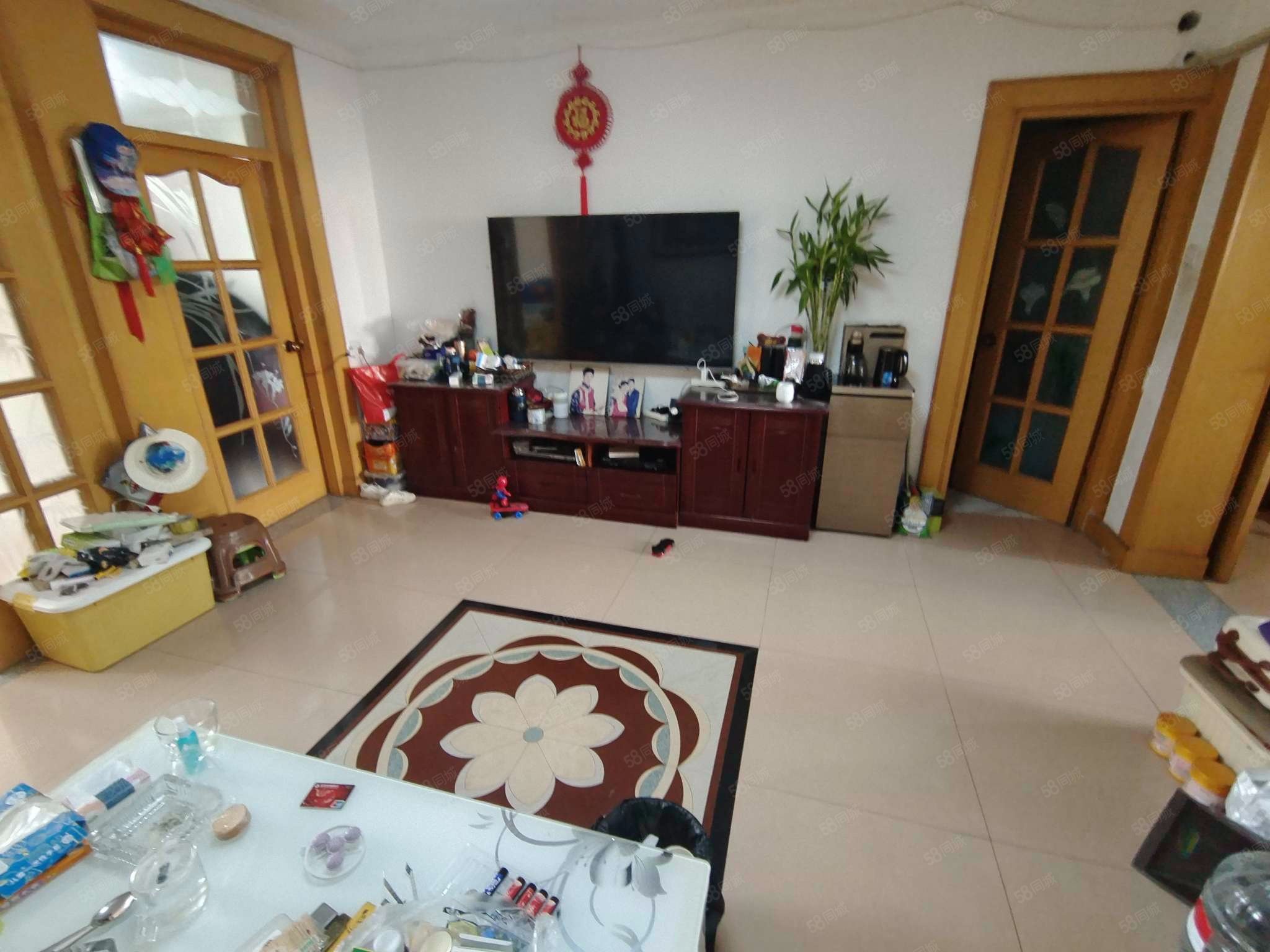 新平北路34號院3室2廳1衛(wèi)108.76㎡南北165萬