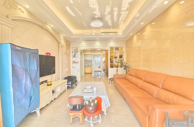 御华园4室2厅128.18㎡195万二手房图片