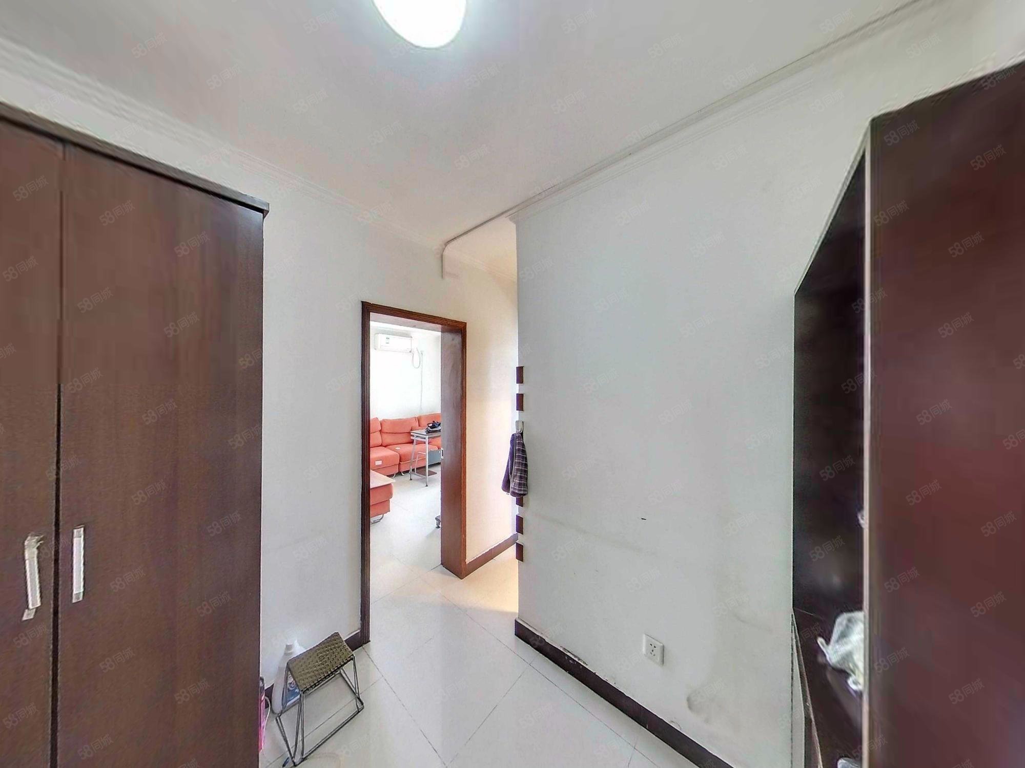 團(tuán)河苑小區(qū)2室1廳1衛(wèi)55.97㎡東南118萬