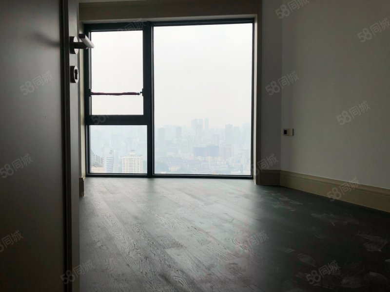 重庆中心3室2厅2卫193.25㎡南北380万