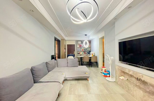 和泓江山国际3室2厅92㎡120万二手房图片