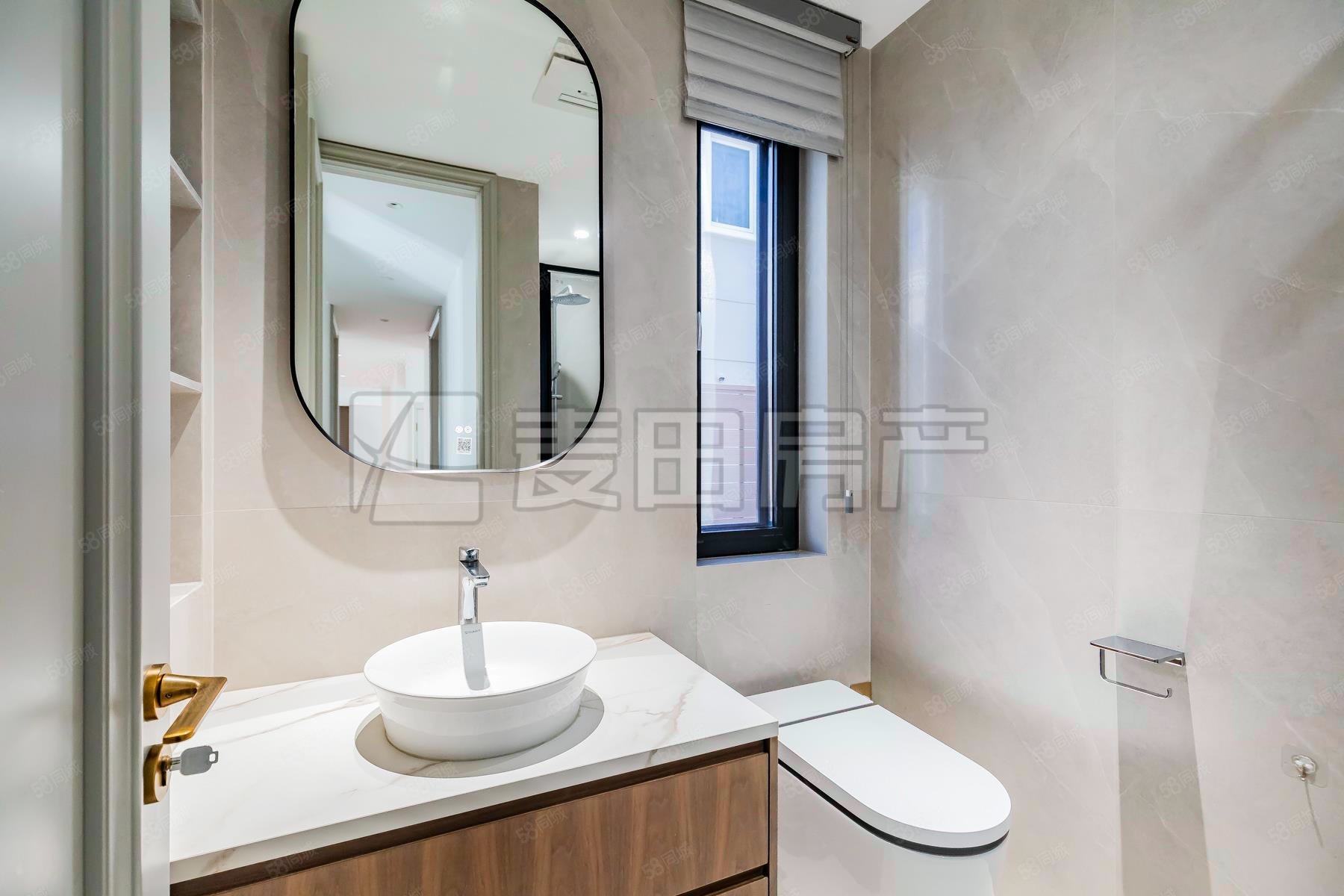 裕京花園別墅5室3廳4衛(wèi)291.11㎡南北2900萬