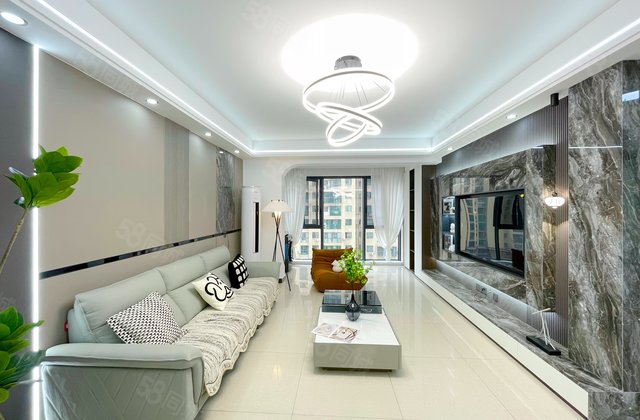 富基世纪公园香樟园4室2厅134.7㎡79.8万二手房图片