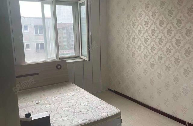 和泰金葵园2室1厅65.21㎡42万二手房图片