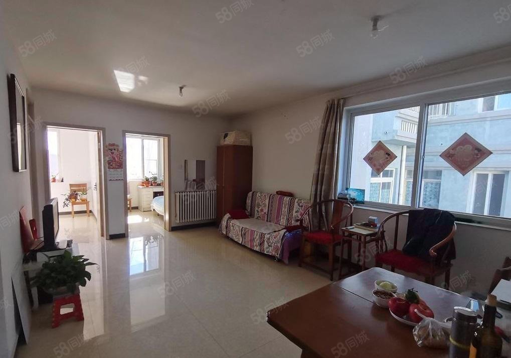 福城新天地2室1廳1衛(wèi)70㎡南北102萬