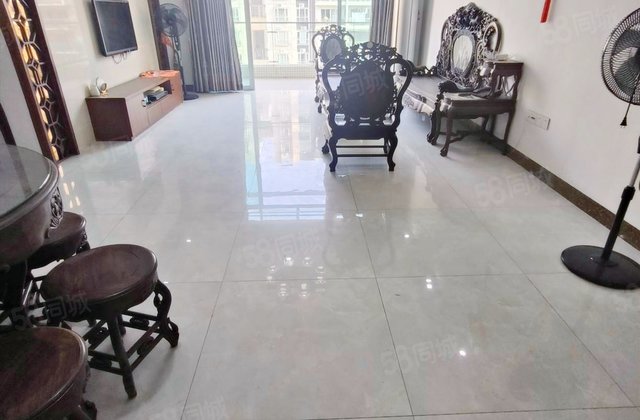 活力盈居6室2厅192.44㎡158万二手房图片