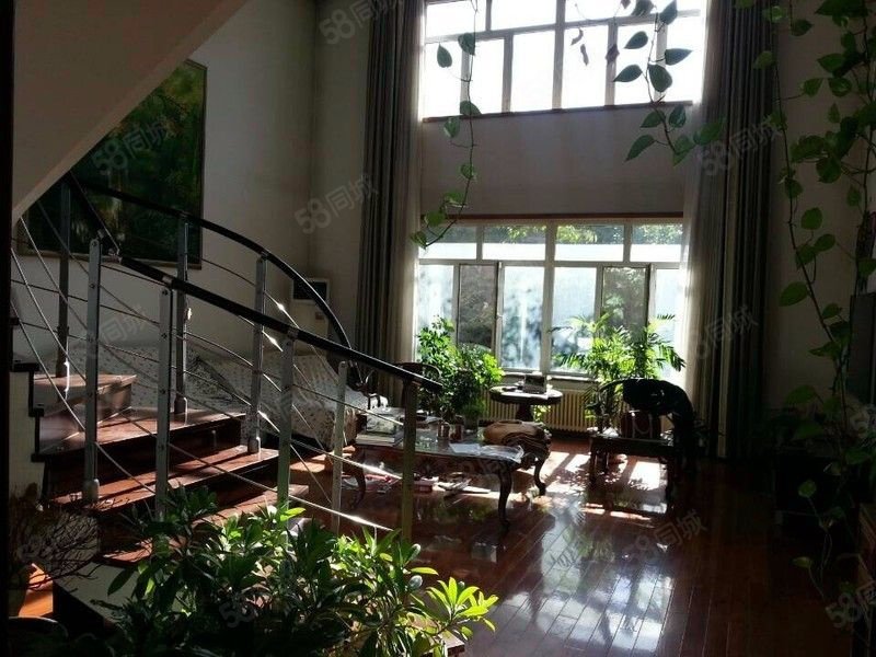 碧水莊園5室2廳4衛(wèi)303㎡南北1700萬