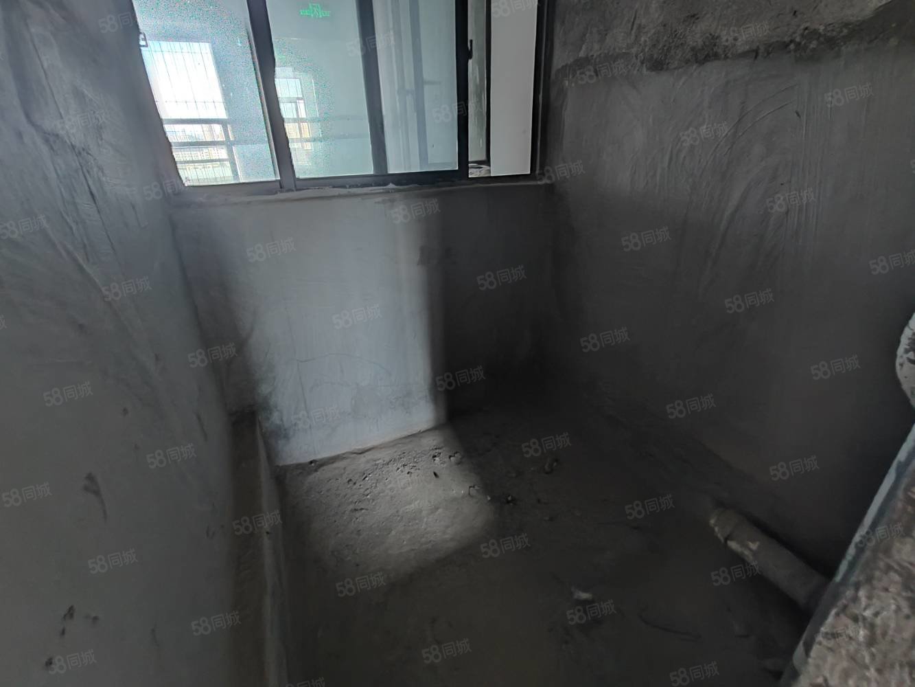 香园丽舍2室2厅1卫75㎡南北38.6万