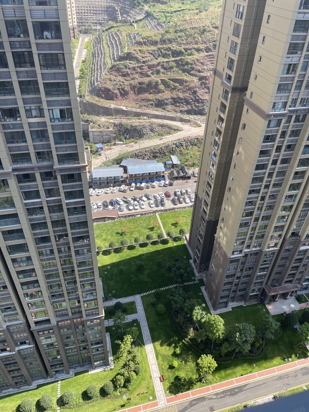 龙城华府御峰3室2厅2卫108㎡南60万