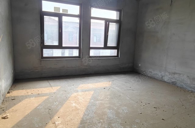 南北通透 低密度社区 双卫生间 房龄新 商品房 楼层好