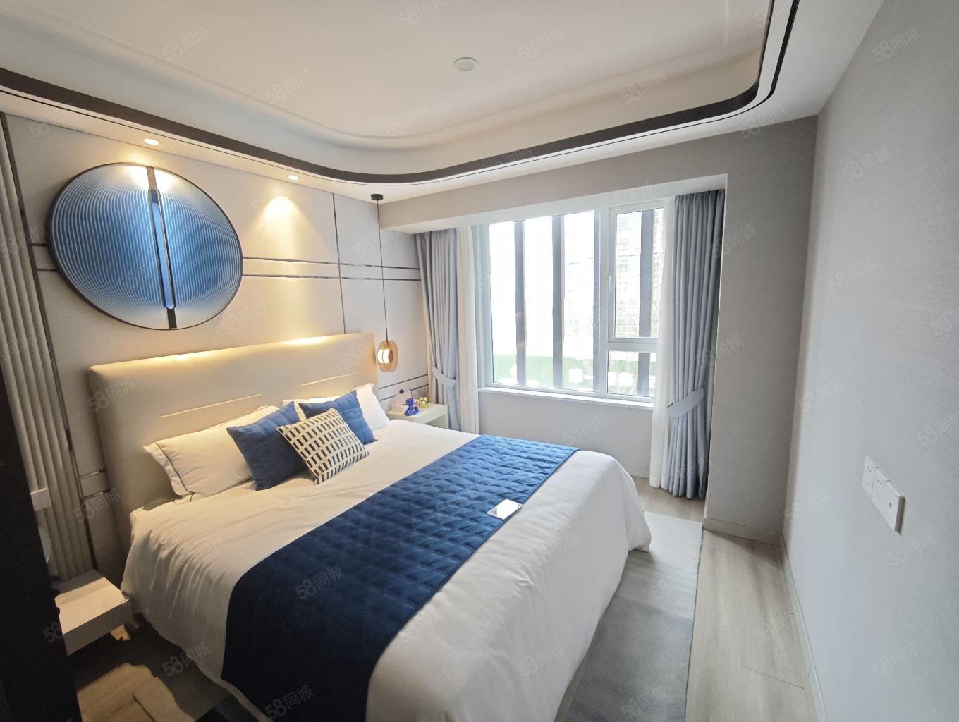 当代满庭春MOMA3室2厅2卫117㎡南北53.5万