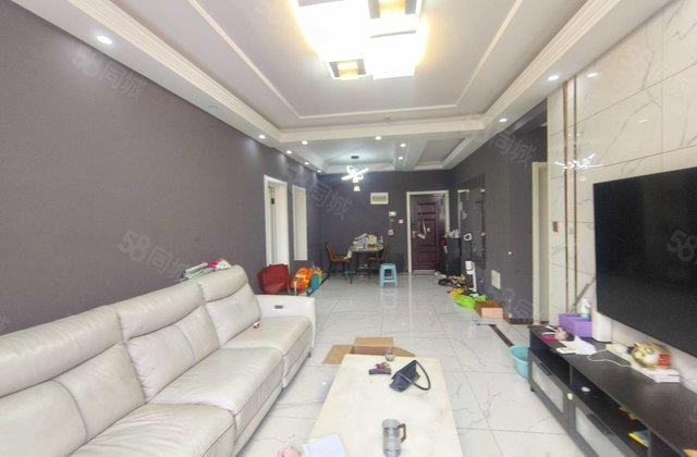 商业配套成熟 有电梯 房龄新 小三房 装修好 南北通透