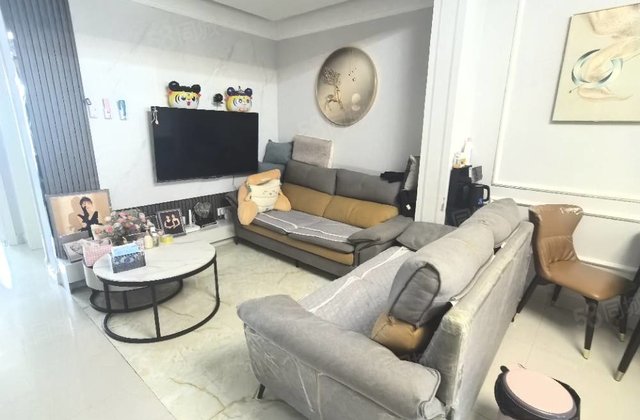 急售 文轩总校 羡林苑 85平带车位精装三室两厅  4楼