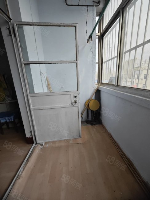 胜滨小区东区2室1厅1卫62㎡南北24.8万