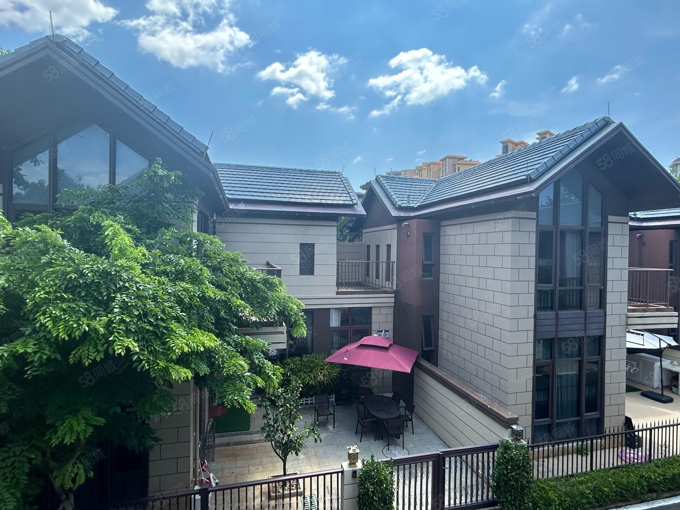 鲁能港湾一区别墅随时看房合院别墅三层含车位诚心卖