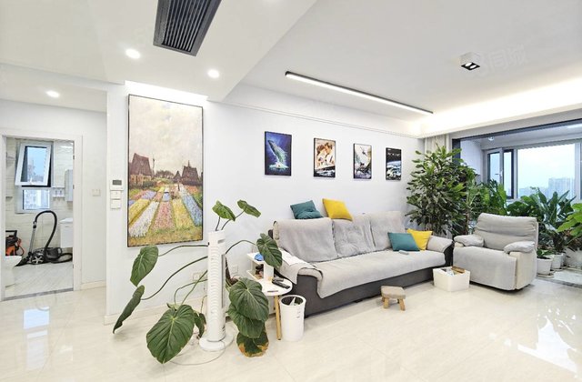 急售！星光和园 精装四室 送车位送储 满五 送家具家电 东昌