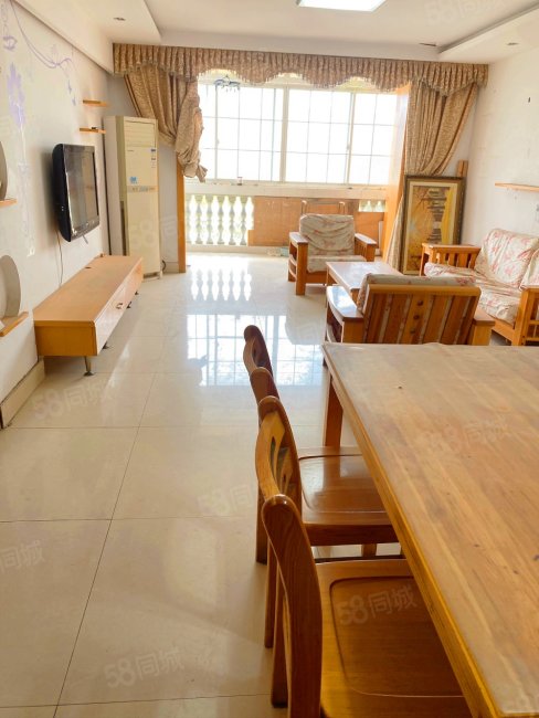 别墅区澳宇花园电梯洋房130平米南北通透东边套有钥匙