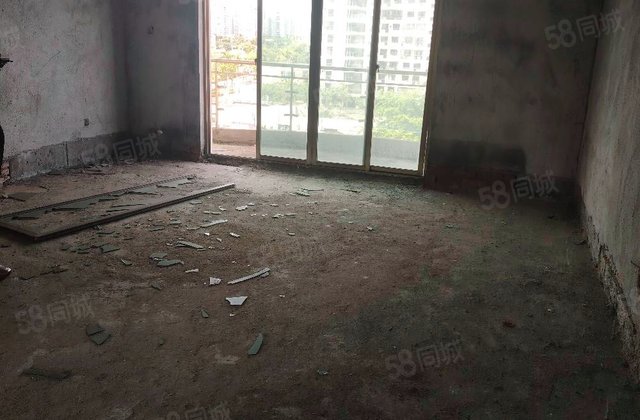 龙福花园3室2厅116㎡49万二手房图片