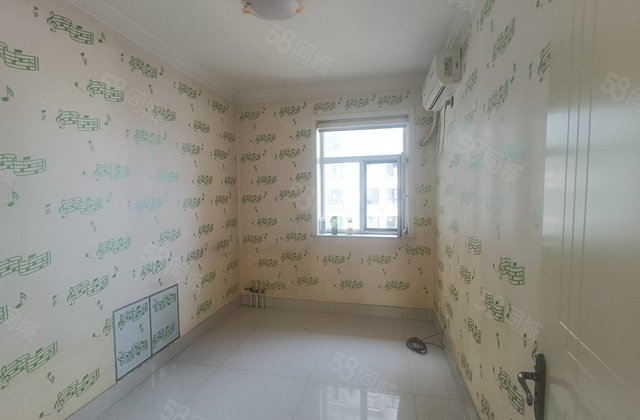 东昌中学落名神器，改善型小三室，主打一个便宜，  者抓紧了