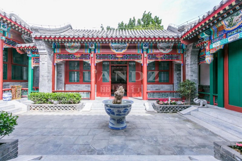 東石槽胡同小區(qū)2室2廳0衛(wèi)380㎡南5900萬(wàn)