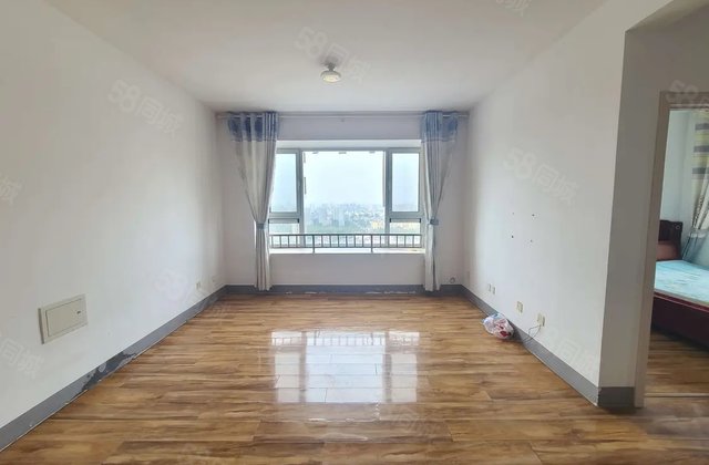 急售！莲湖新城 三室两卫边户 免大税 带车位储藏室 昌润莲城