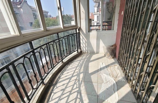 世纪新都(C区)3室2厅121㎡79万二手房图片