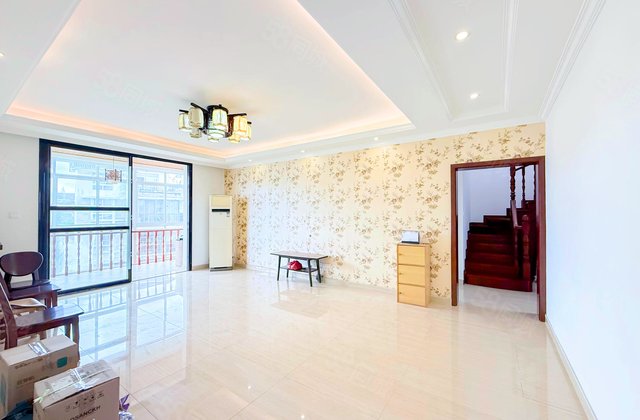 天府上河居3室2厅159.72㎡68万二手房图片