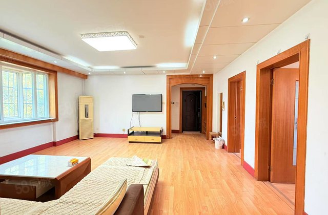 高新区 文轩 凤凰新城别墅区 中间楼层双阳台 黄山一品