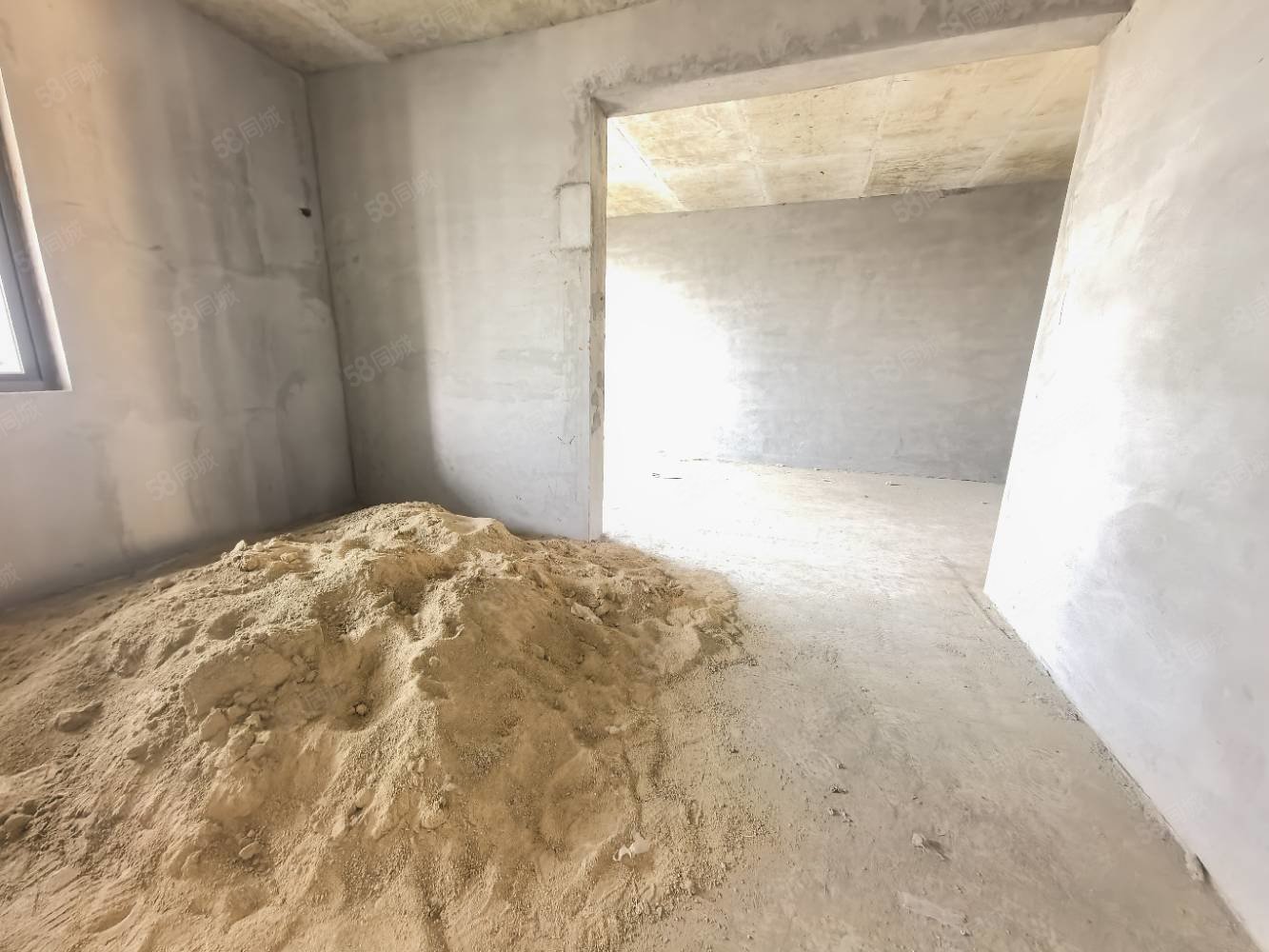 力标澴河壹号院3室2厅1卫95㎡南北39万