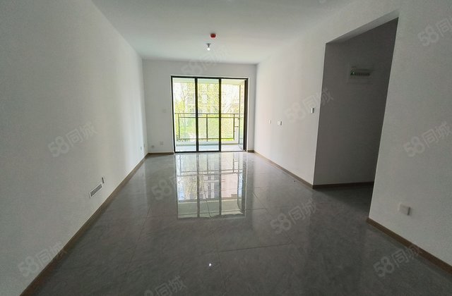 85万城市领秀，送车位储，双卫，嘎嘎新小区，房东急售，理想城