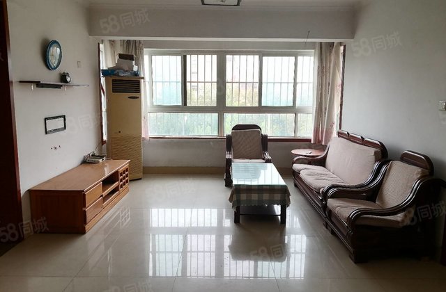 急售 电梯地暖东边户 三室两厅两卫 全明户型 随时看房