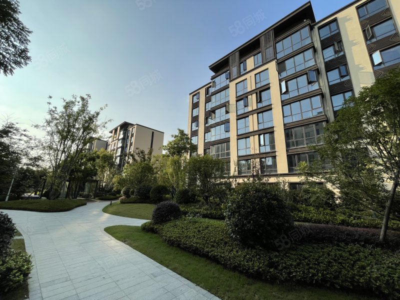 精装全配落地阳台南北通透 全天日照,山南国宾府-淮南58同城