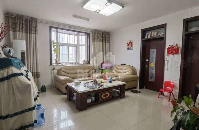 急售 柳泉花园     边户 带地上大车库 正规三室 单价低