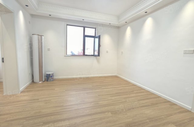 兴华路  东昌中学    钟联通公司家属院三室可贷款