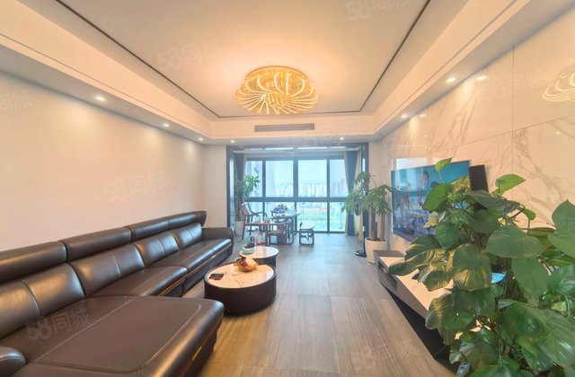 绿地468云锦六期4室2厅137.17㎡330万二手房图片