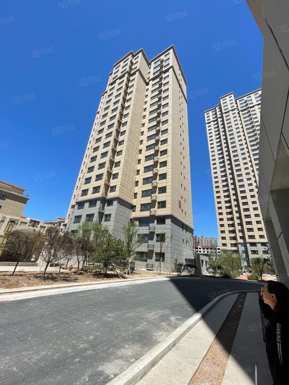 【10图】御西景苑20层83万包强过户,首付24万视野好,御西景苑-大同58