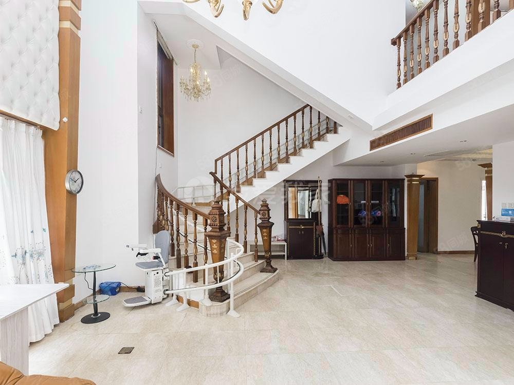 八大處山莊7室2廳4衛(wèi)318.3㎡東西3000萬