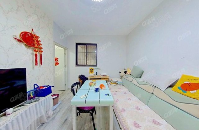 富世广场2室1厅61.62㎡99万二手房图片