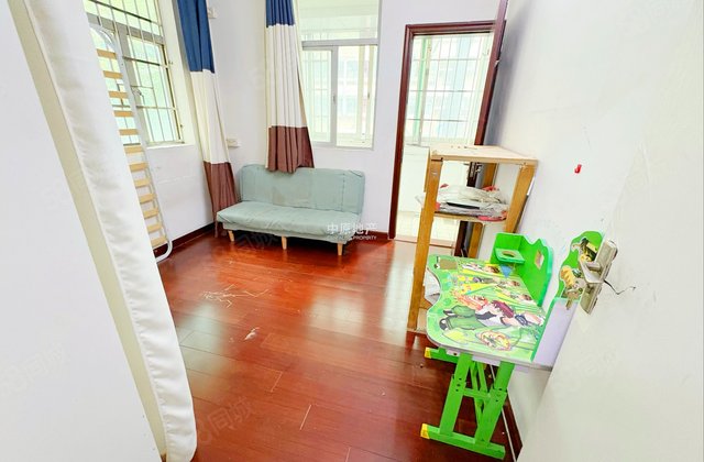 应元路小区4室2厅80.77㎡375万二手房图片